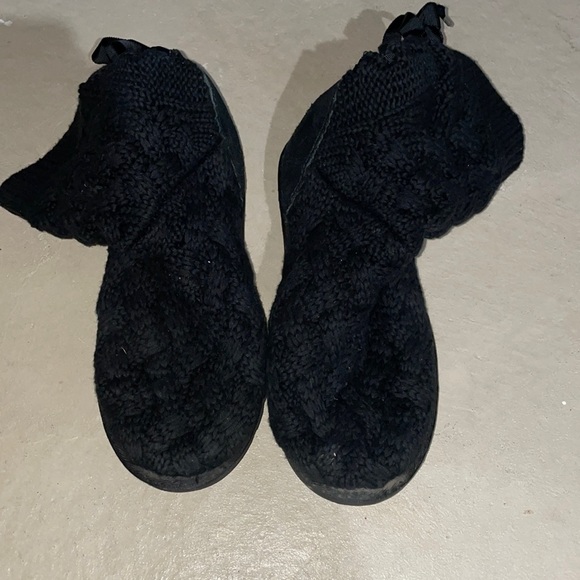 Women’s UGG boots - Picture 1 of 4